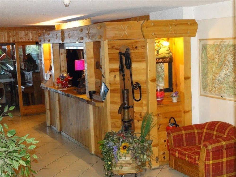 אוש Fontaine Du Mont Blanc Hotel & Spa מראה חיצוני תמונה